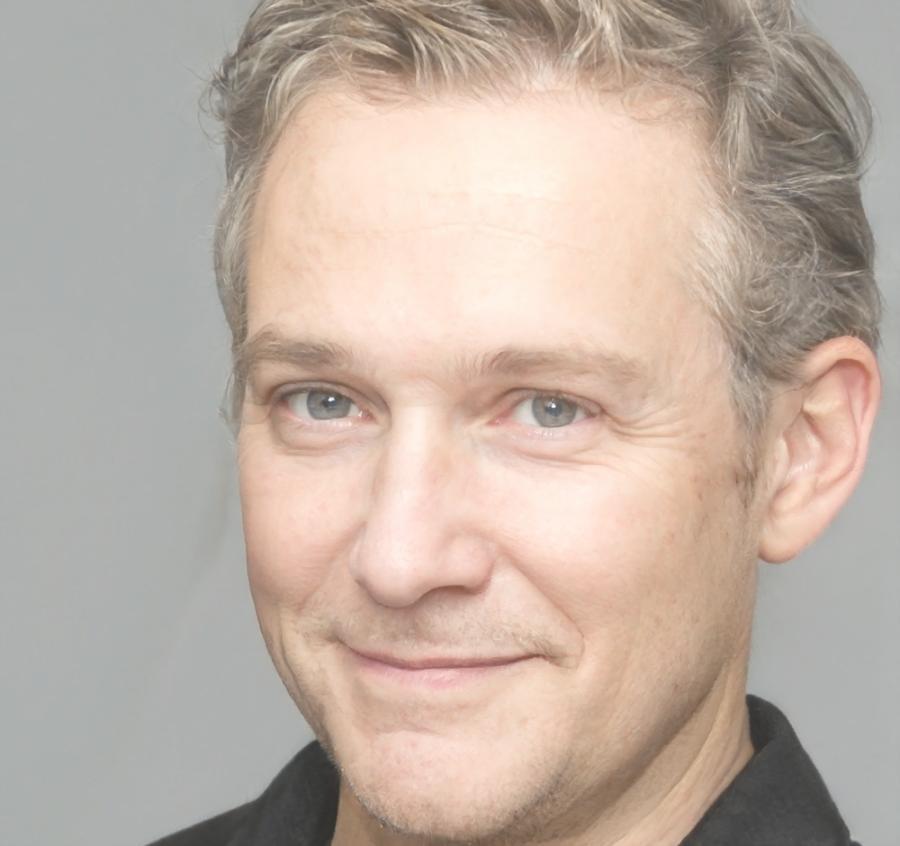 Instructor Damián Echegaray especializado en análisis técnico