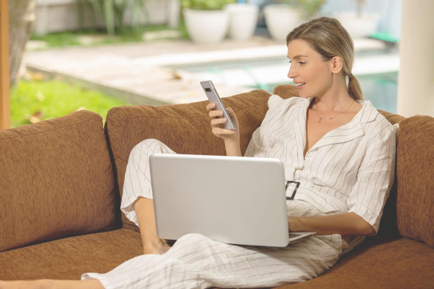 Vista del espacio de formación en trading de posición de deep-thinkai en Mendoza